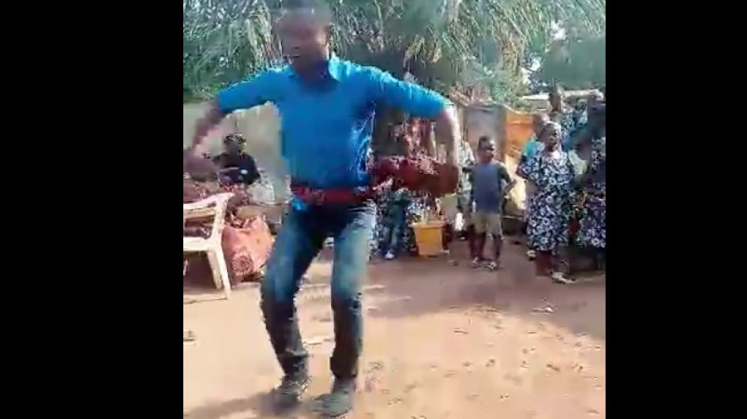 ⁣La danse traditionnelle Ngbandi chez les Gomba (Gbadouma)