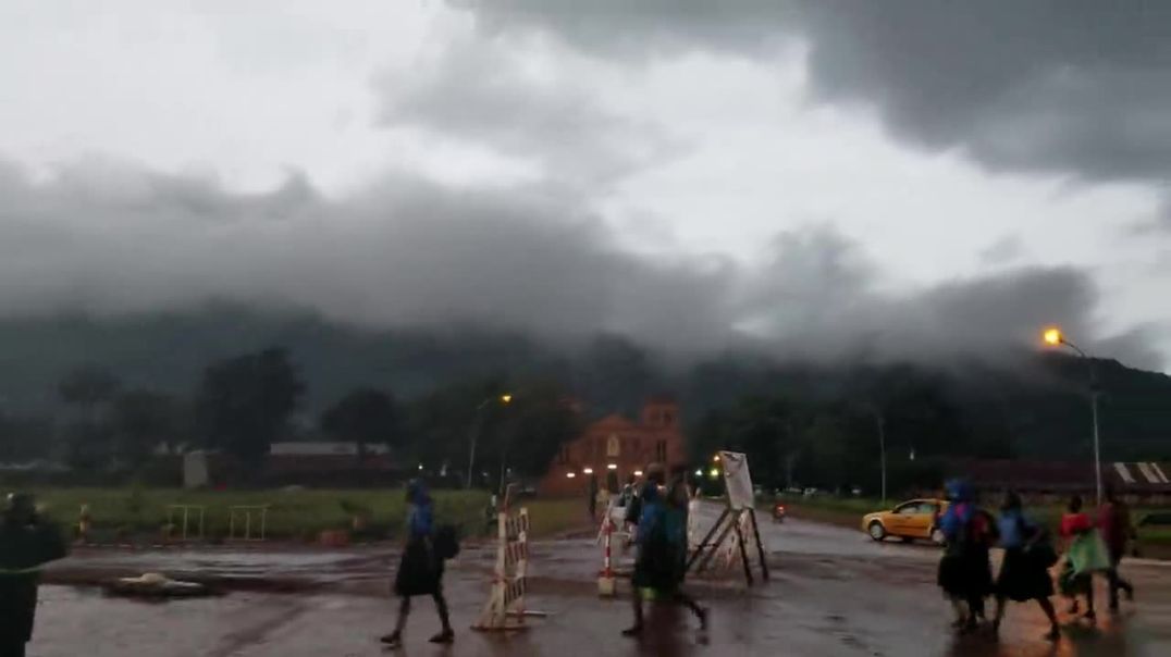 Quand le ciel se fâche au dessus de la colline de Gbazabangui