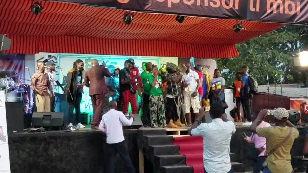 ⁣Hommage à Veyzo par Mc Fonctionnaire et Ngaragba Music au TI-Î Festival 2022 à Bangui